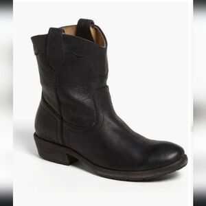 Frye CARSON LUG Short Boots